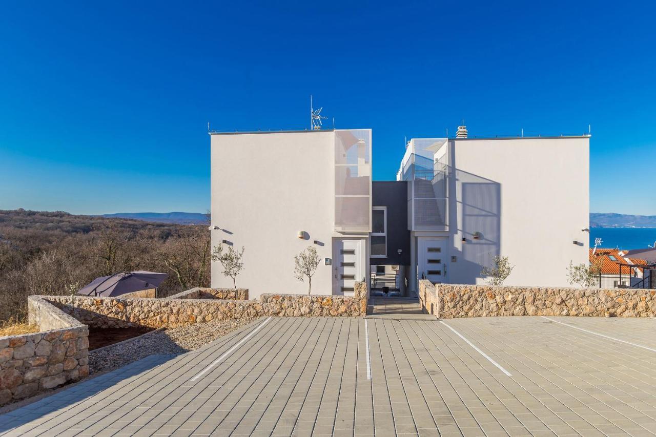 Apartments Solis Lacus Penthouse ニヴィーチェ エクステリア 写真