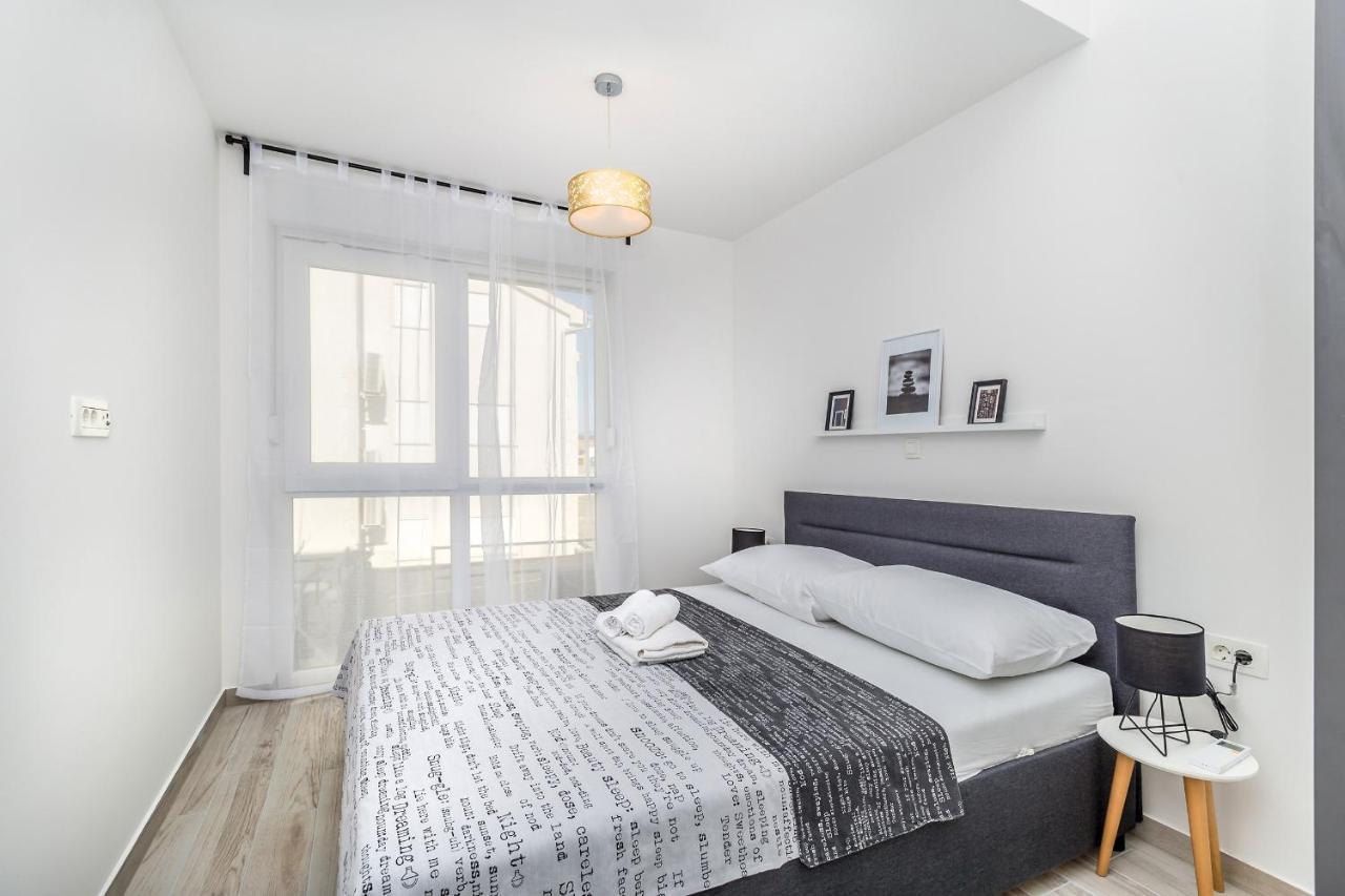 Apartments Solis Lacus Penthouse ニヴィーチェ エクステリア 写真