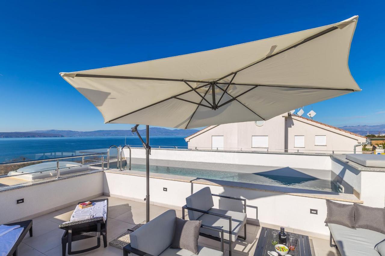 Apartments Solis Lacus Penthouse ニヴィーチェ エクステリア 写真