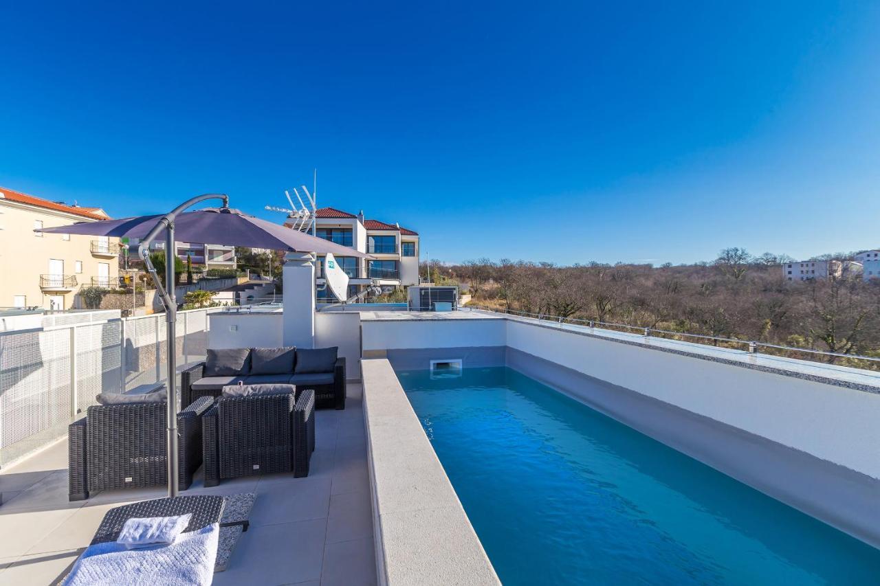 Apartments Solis Lacus Penthouse ニヴィーチェ エクステリア 写真