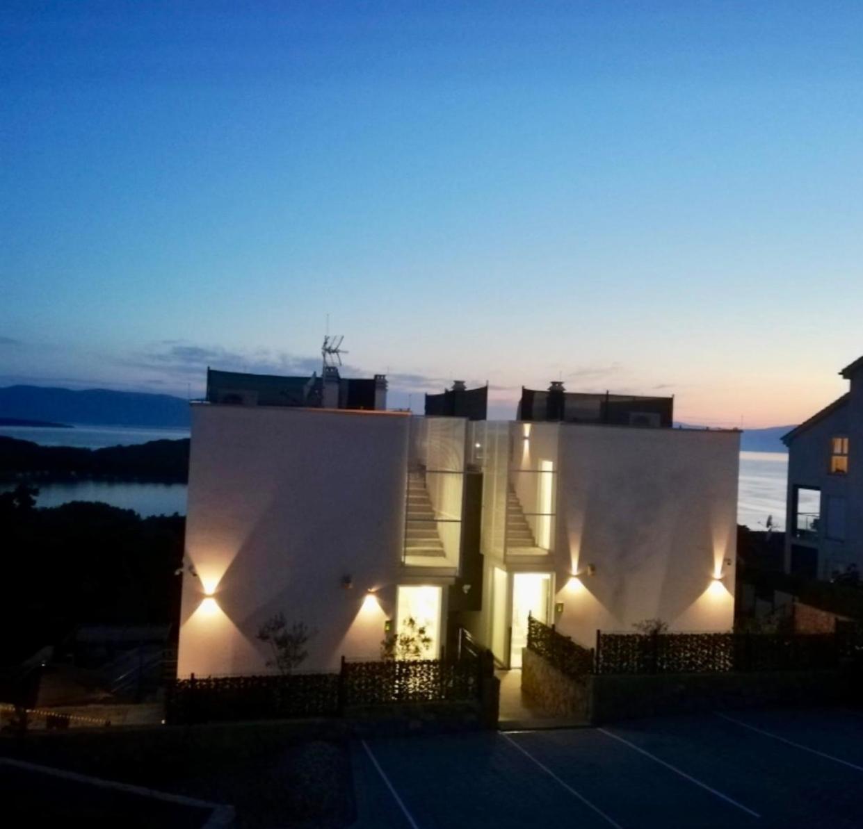 Apartments Solis Lacus Penthouse ニヴィーチェ エクステリア 写真